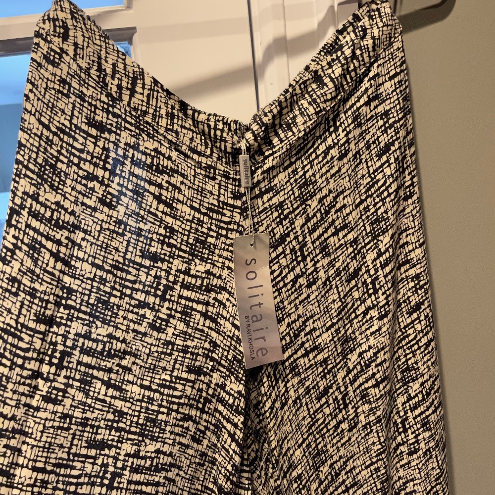 NWT- Solitaire by Ravi Khosla-  Wide Leg palazzo pants.